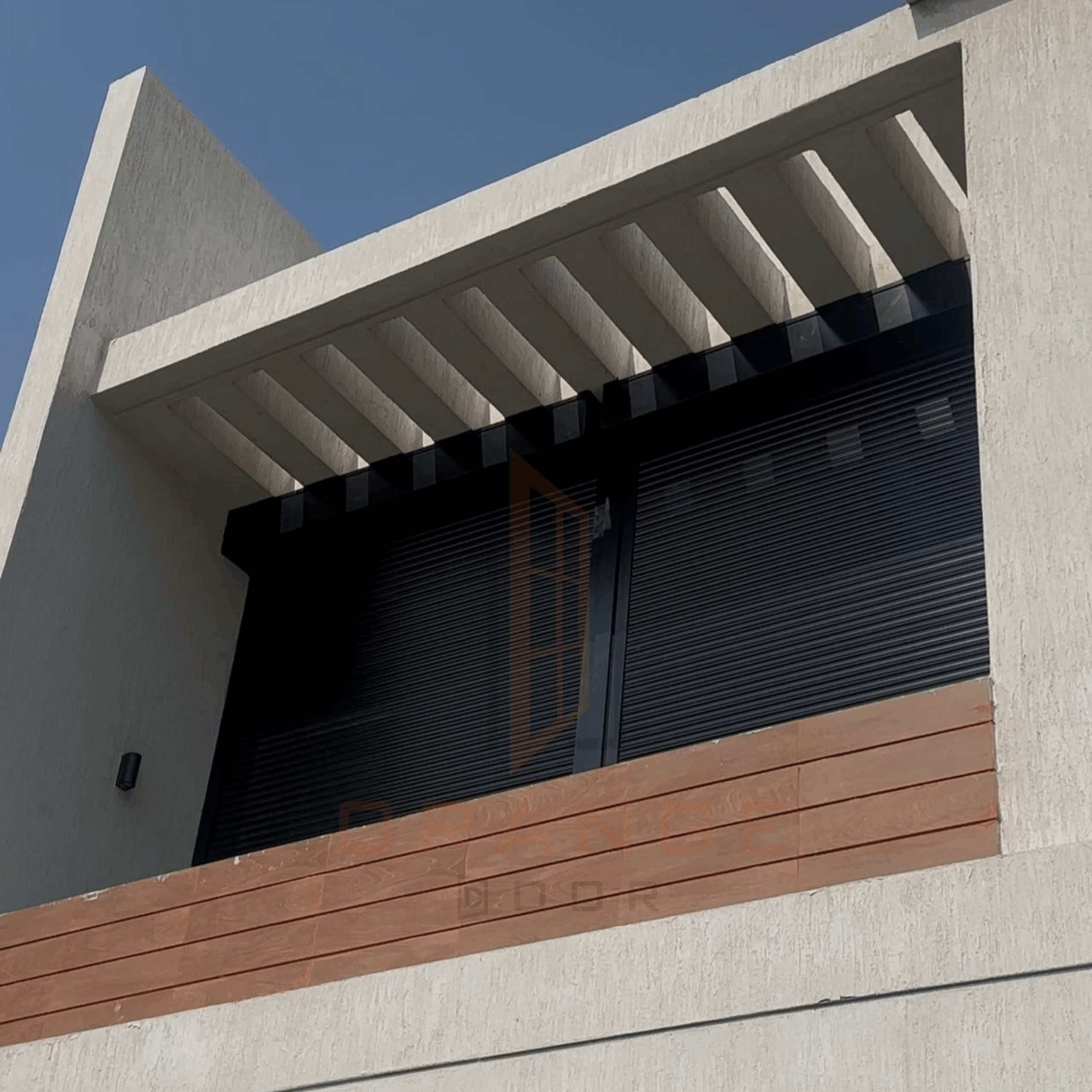 شتر ستوك حديث للواجهات